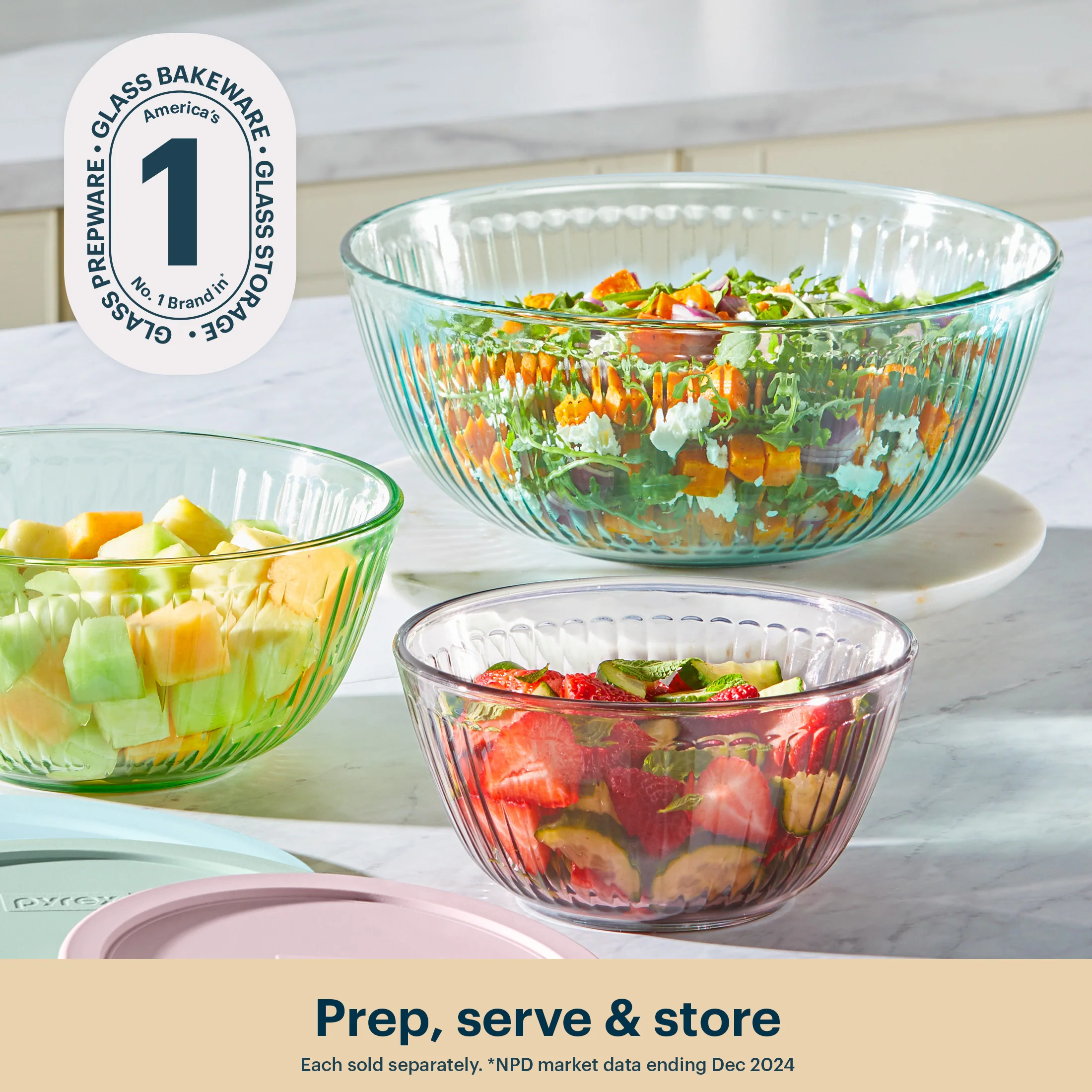 Pyrex® Colors Sculpted Tinted 4.5-quart Mixing Bowl with Lid, Aqua - Image 3
